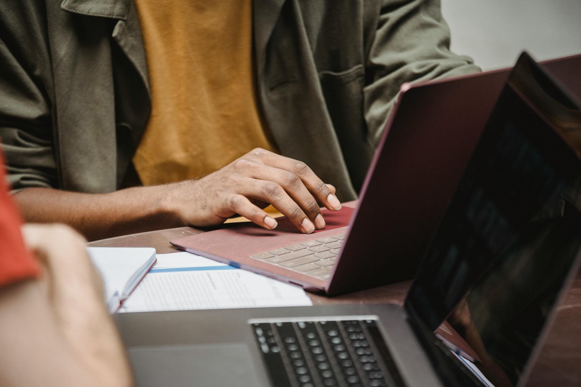 Ce rol joacă linkurile de pe site-uri educaționale și guvernamentale în SEO?